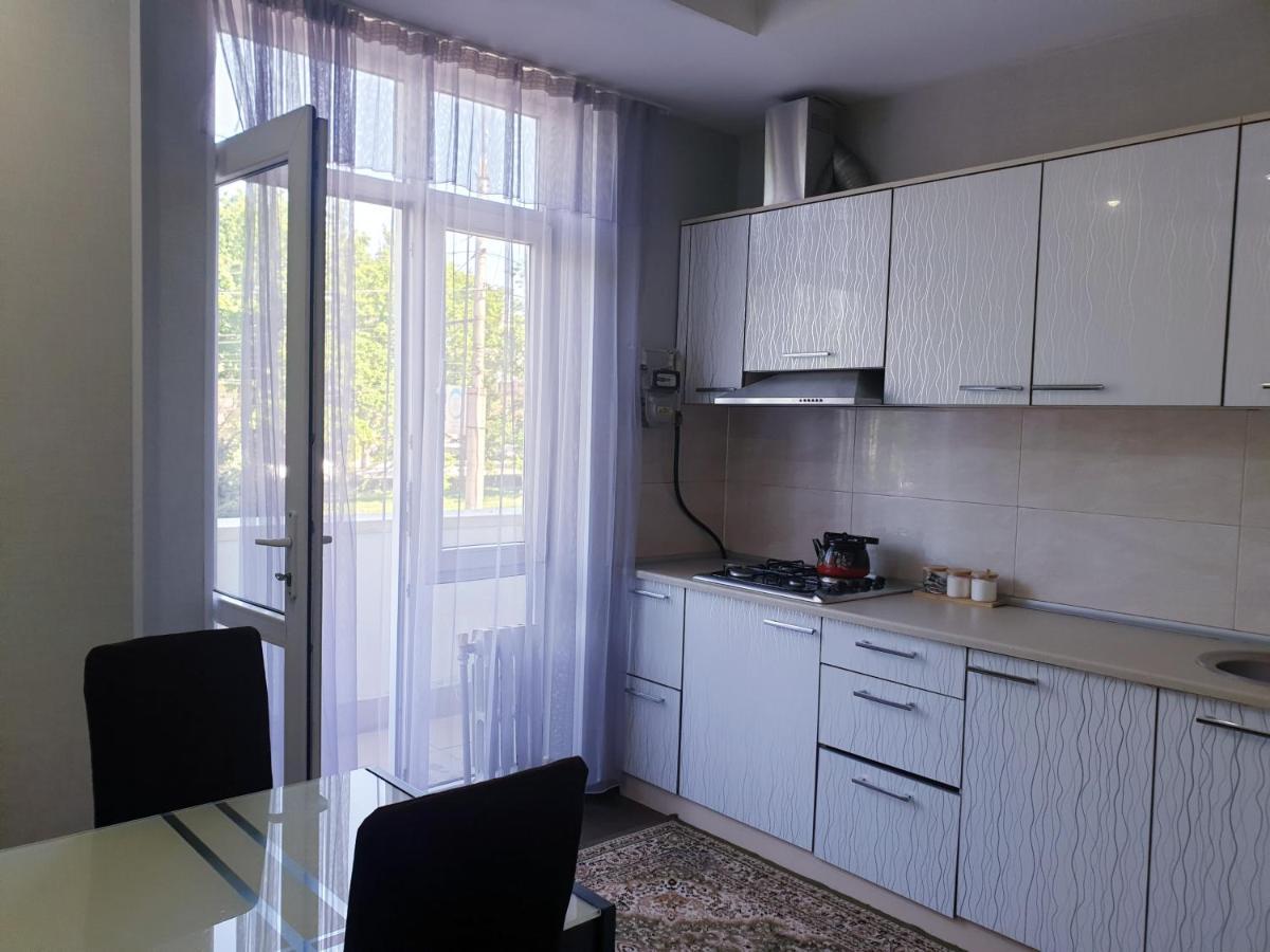 Apartments Paritet Bishkek Ngoại thất bức ảnh